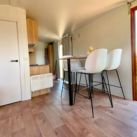 Apartamentos Via Street 3000 Hinojedo Zewnętrze zdjęcie